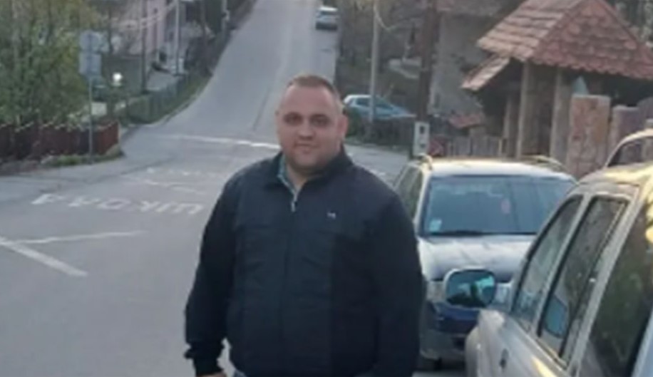 MLADA MAJKA SE ZAPRIČALA NA TELEFON, dječaka od 5 godina umalo udarilo auto! "Sam Bog me tu poslao"!
