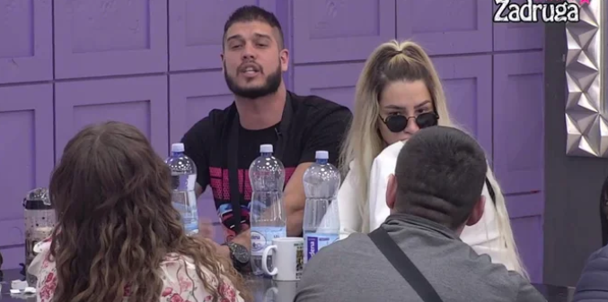 TI SI DALILINA KOPIJA! Dejan razbjesnio Miljanu i Bebicu komentarom (VIDEO)