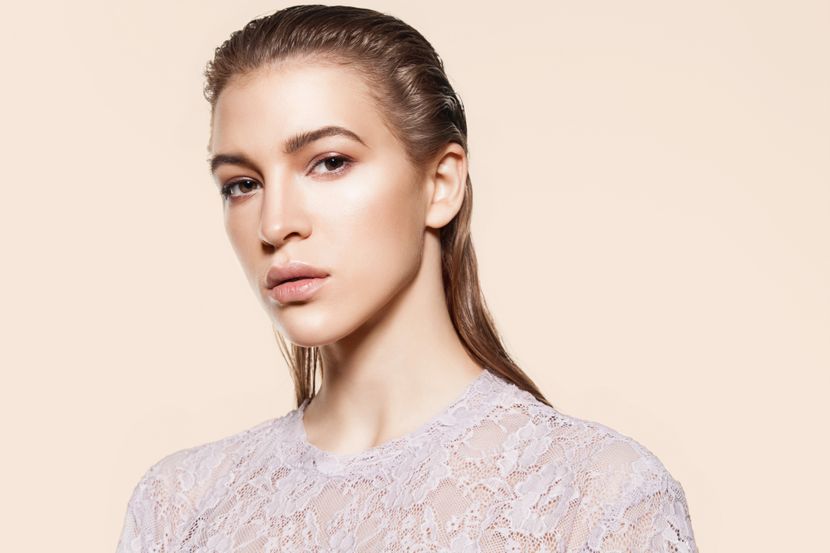 TAKO EFEKTNA, A TAKO JEDNOSTAVNA! "Wet look" frizura dominiraće ove sezone