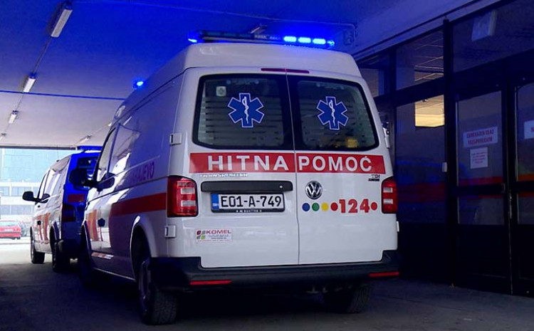 ŽESTOKA TUČA ISPRED PEKARE U BANJALUCI Osvanuo jeziv prizor, na trotoaru lokve krvi
