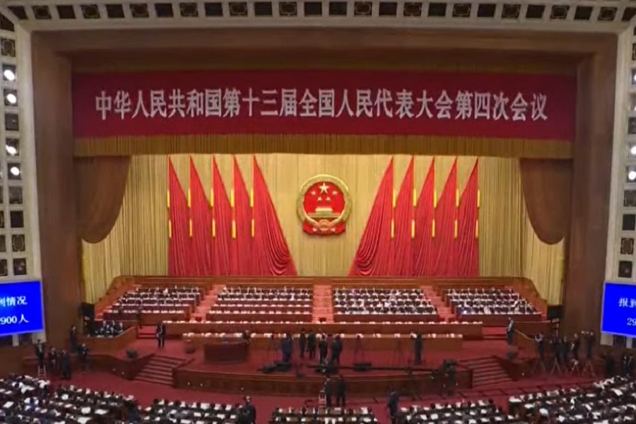 KINA UPOZORILA NA PROPAST TAJVANA Peking odgovorio na tvrdnje da bi projektili mogli da ga pogode