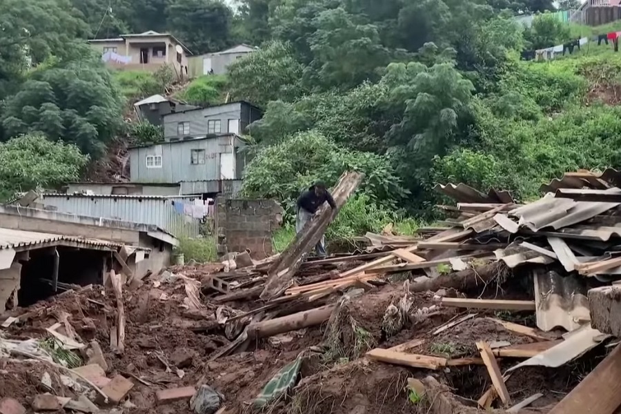 VIŠE STOTINA POGINULIH, šteta u desetinama miliona dolara! (VIDEO)