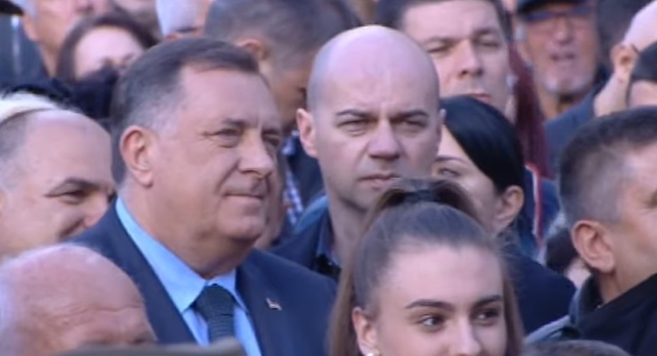 DODIK: Veličanstven skup, narod je pokazao da je za Republiku Srpsku