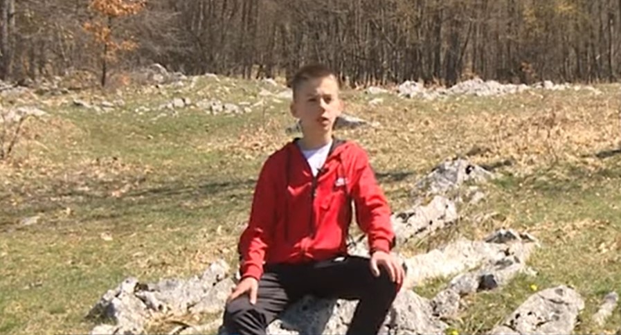 SAMOUKI GRMEČLIJA ZA PRIMJER: Sa 11 godina Boško Drljača vrca med i zamišlja dvije želje (VIDEO)
