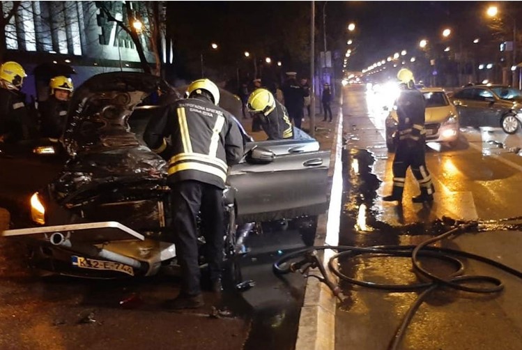 DRAMA U BANJALUCI: Gorio mercedes nakon udesa