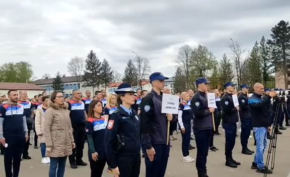 NA "POLICIJADI" 720 RADNIKA MUP-A RS: Dvodnevno takmičenje započelo himnom "Moja Republika"!