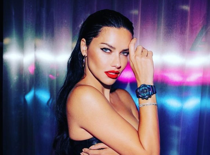 ADRIJANA LIMA u mini haljini nastavila modnu revoluciju!