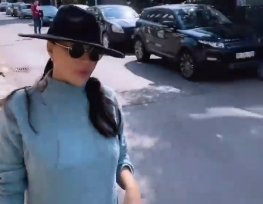 ANASTASIJA I CECA sređene u šetnji, a ovaj detalj svi komentarišu! (VIDEO)
