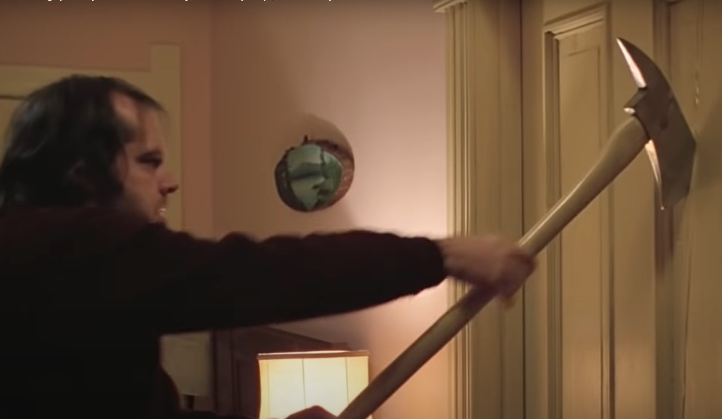 CIJENA VRTOGLAVA! Prodaje se čuvena filmska sjekira, malo korišćena, bivši vlasnik - psihopata (VIDEO)
