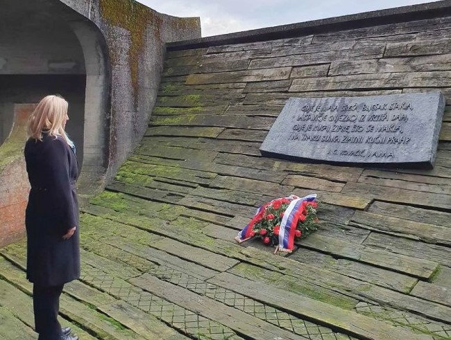 CVIJANOVIĆ ODALA POČAST: Jasenovac – da se nikome i nikada ne ponovi