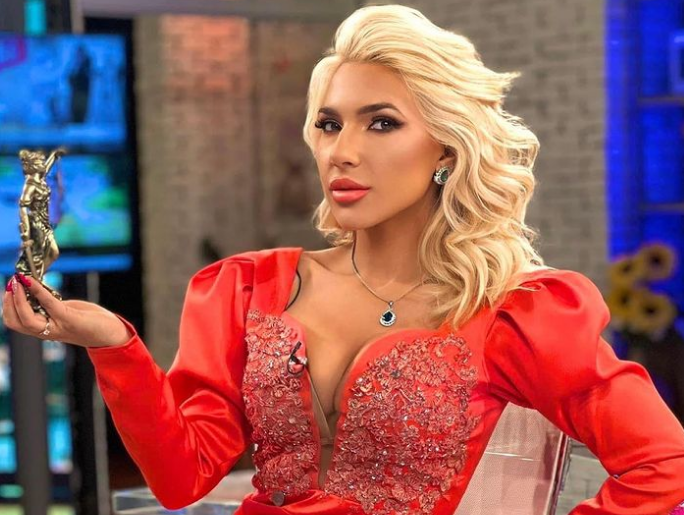 OGLASILA SE JOVANA JEREMIĆ: Ku*va je svaka žena koja vara muža!
