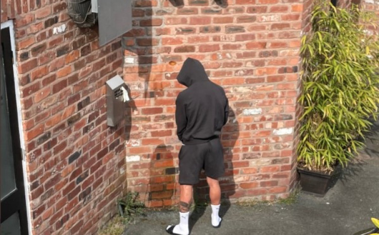 UHVAĆEN NA DJELU! Zvijezda Sitija urinirala po hotelu, užasnuti svjedok ga prepoznao po tetovaži (FOTO)