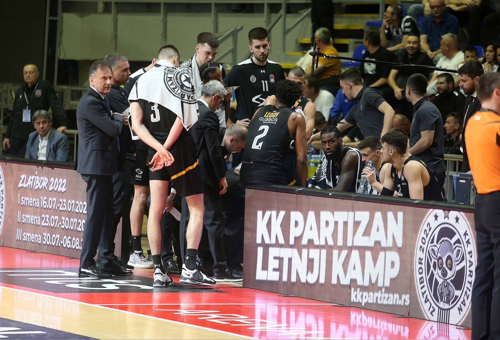 PARTIZANOVA BRUKA U KRCATOJ ARENI: Crno-bijeli izgubili dobijen meč, pa šokantno ispali iz Evrokupa