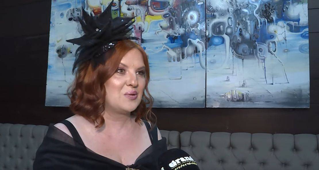 NEKADAŠNJA FINALISTKINJA ŠOU PROGRAMA "Nikad nije kasno" oduševljena napretkom pjesme (VIDEO)