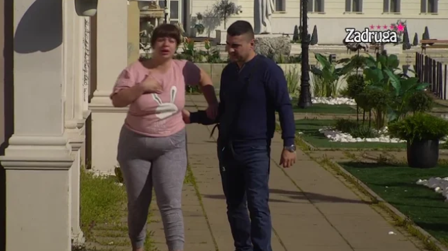 MILJANA VRIŠTI OD PLAČA NA SAV GLAS: Bebica joj ponovo pravi haos! (VIDEO)