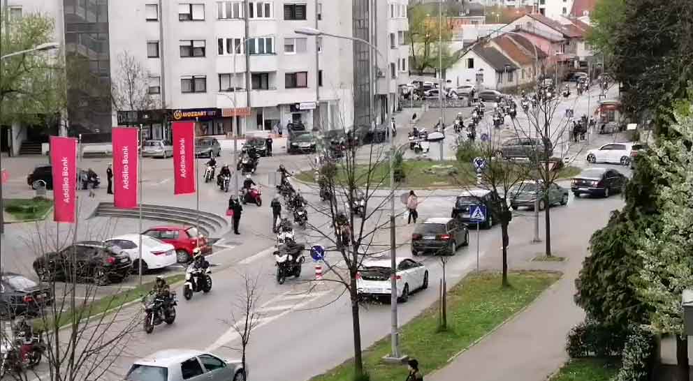 GLEDAJTE U RETROVIZORE! Otvorena moto sezona