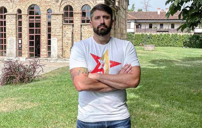 KRENUO TATINIM STOPAMA Nikola Rađen podijelio snimak sa sinom i oduševio sve (VIDEO)