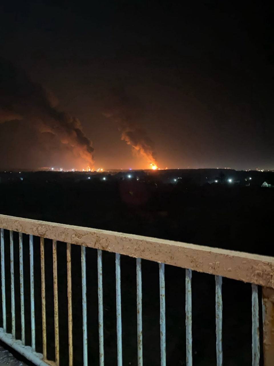 POŽAR U SKLADIŠTU NAFTE U RUSIJI (FOTO/VIDEO)