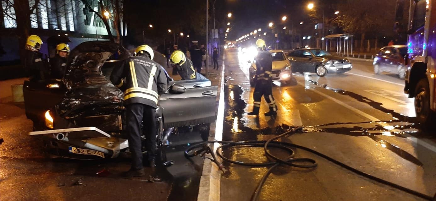 ZNAŠ LI TI KO SAM JA!? Napao vatrogasca u Banjaluci koji je gasio požar na autu