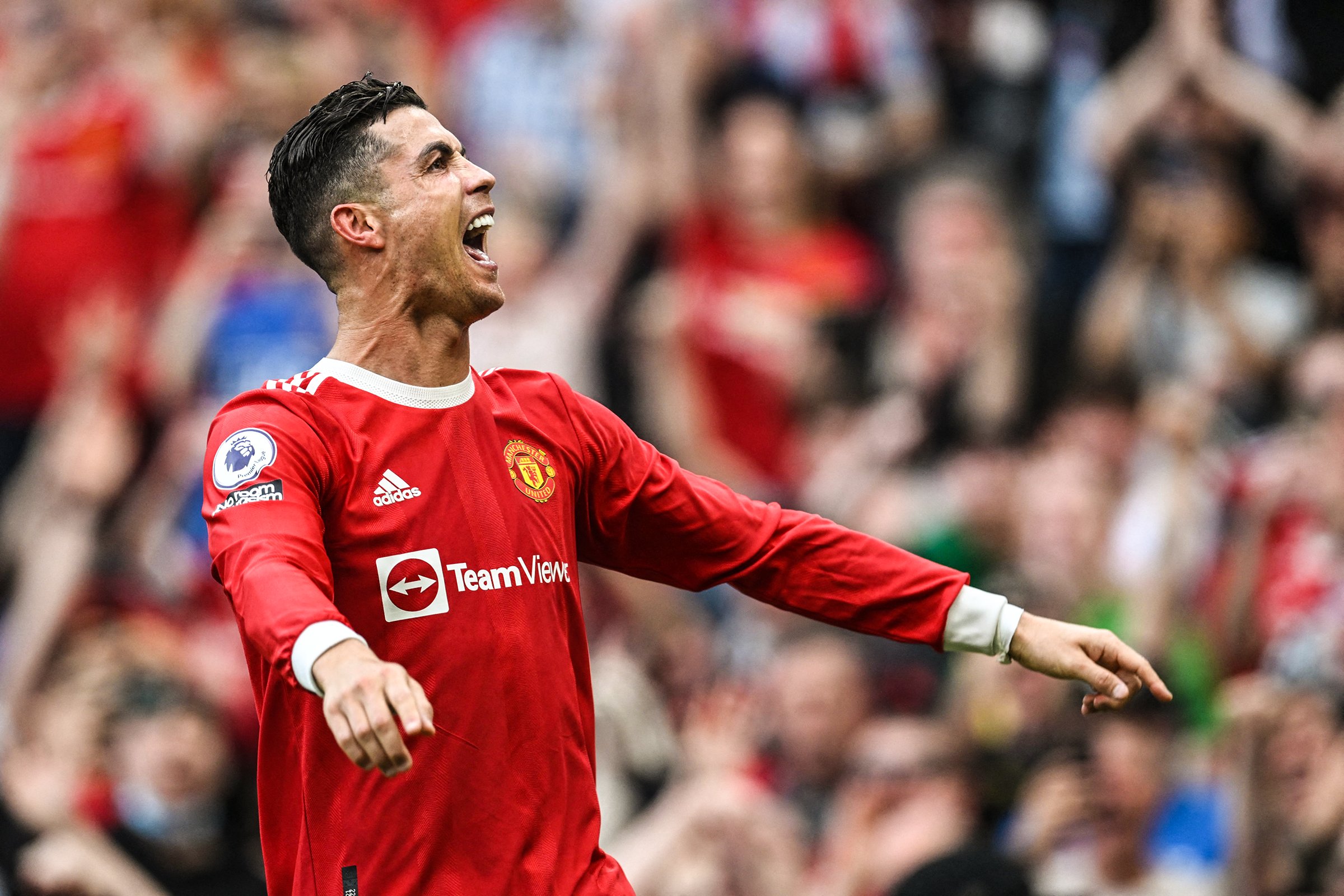 DRUŠTVENE MREŽE Kristijano Ronaldo se oglasio u vezi prelaska u Sporting