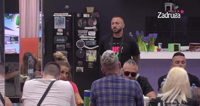ŠA OTKRIO  KOLIKO GA POZIV SA TAROM UZDRMAO: Ispričao kako bi se osjećao da je ponovo ugleda na vratima Bele kuće! (VIDEO)
