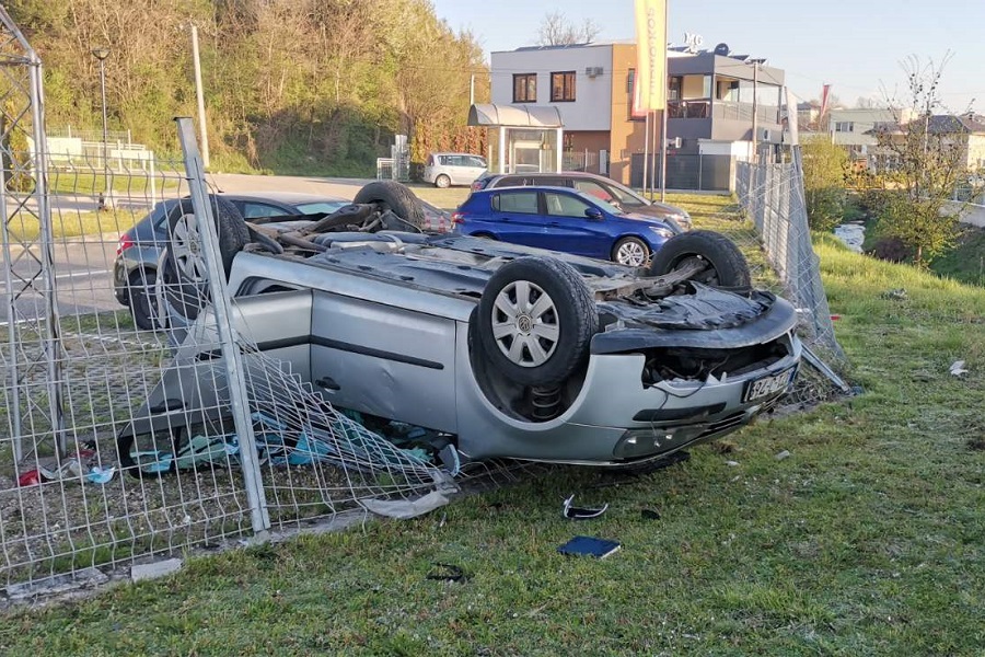 BANJA LUKA: Saobraćajna nesreća kod Sitroenovog salona!