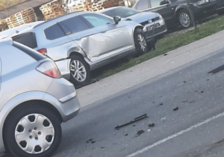 LANČANI SUDAR KOD TEŠNJA! Nema informacija o povrijeđenim licima