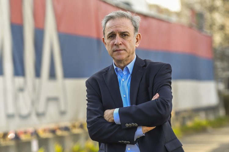 NAKON UBJEDLJIVOG PORAZA NA IZBORIMA: Zdravko Ponoš napustio Narodnu stranku, obavijestio ih mejlom (FOTO)