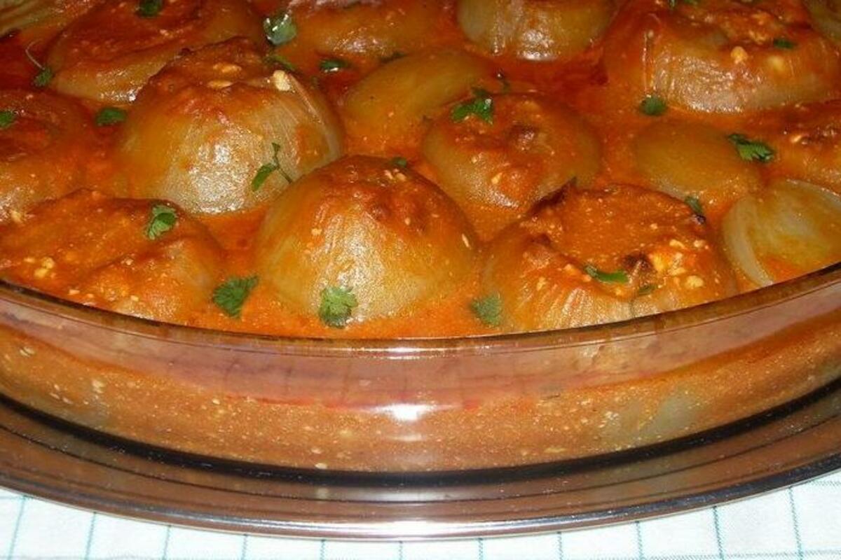 PRIJEDLOG ZA RUČAK: Sogan dolma