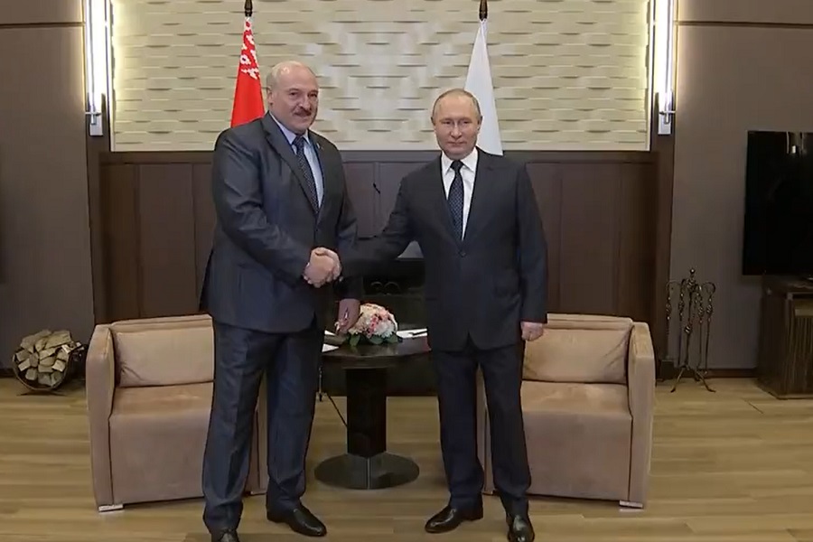 ODNOSI IZDRŽALI TEST VREMENA Putin odlikovao Lukašenka ordenom najvišeg ranga u Rusiji