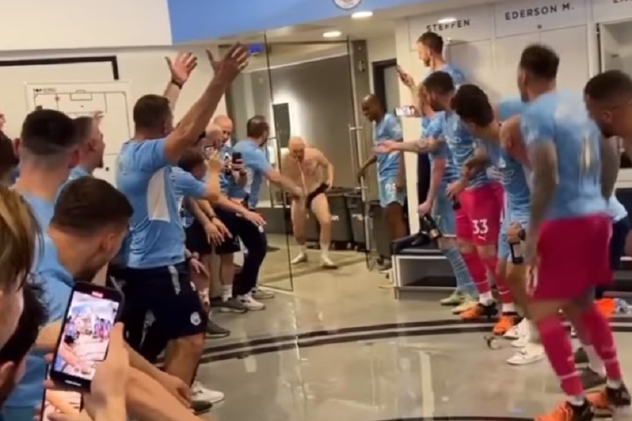 GOLOTINJA, ZABAVA I PLAZANJE PO PODU Siti slavio titulu na prepoznatljiv način (VIDEO)