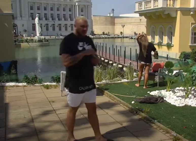 "NE MOGU VIŠE DA TE TRPIM" Car i Dalila sikću jedno na drugu, svađa u punom jeku (VIDEO)