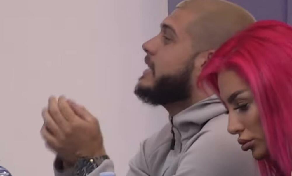 DALILA UDARILA DEJANU NA PORODICU, on otkrio šta je uradila svom stricu (VIDEO)
