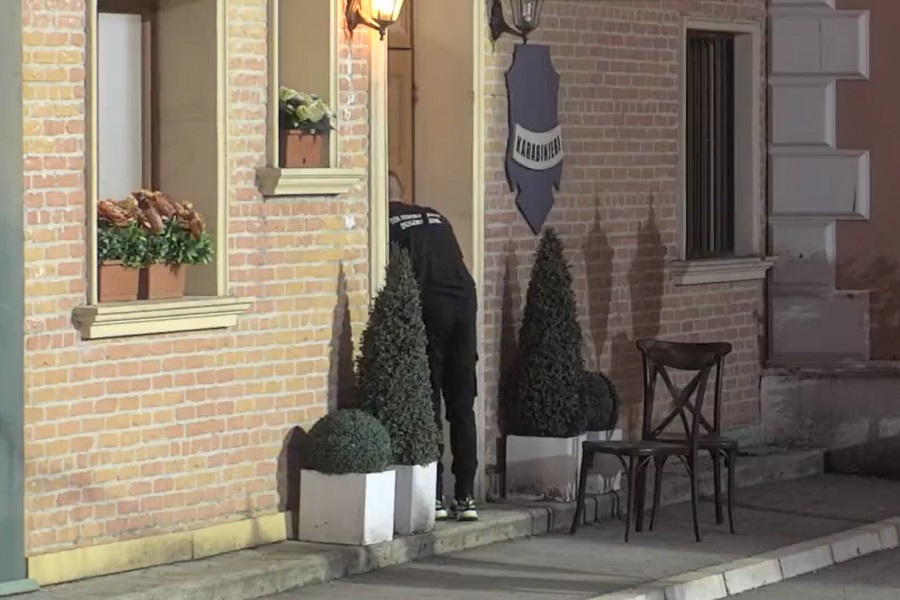 GRUJA U ZATVORU PONIŽAVAO LJUBAVNICU: "Klošarko jedna, dno si" (VIDEO)