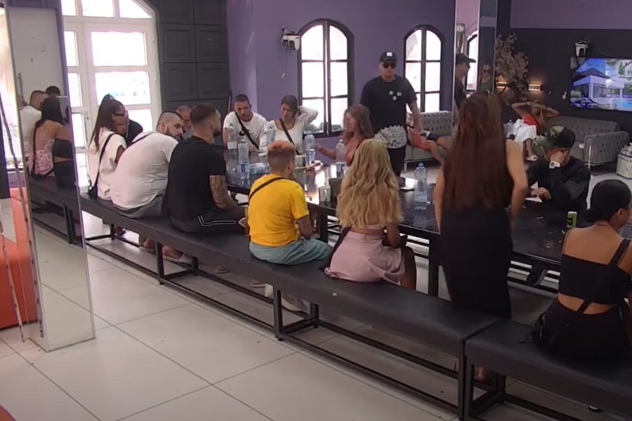 KARIĆ POČEO SA HVALJENJEM MILICE Potom uslijedio hladan tuš i poređenje (VIDEO)