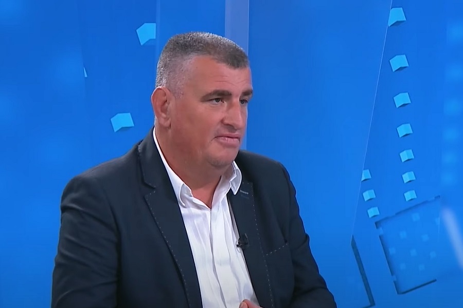 "PLJUJE PO HRVATSKIM VETERANIMA I DRŽAVI" U Sinju zabranjena izložba koju finansira Srpsko narodno vijeće