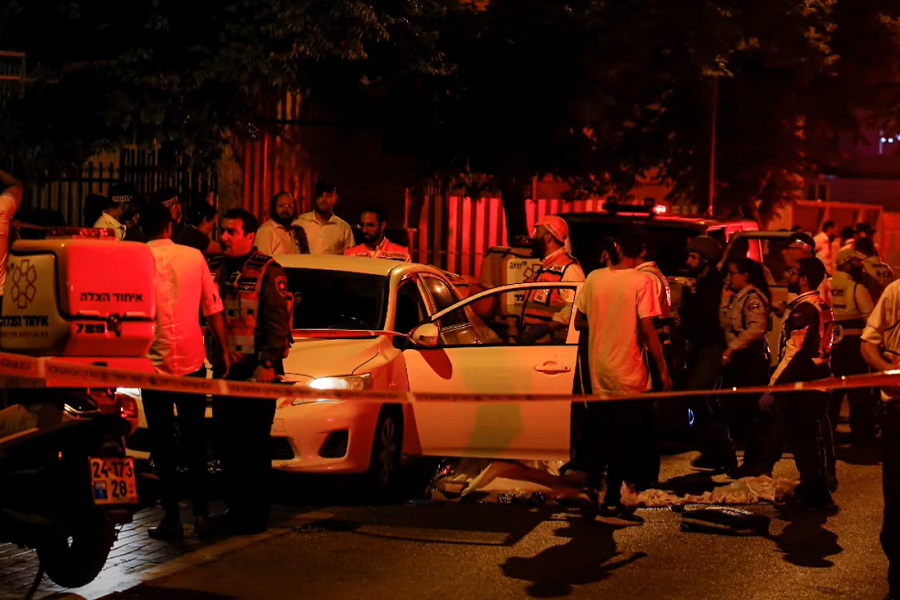 POLICIJA TRAGA ZA UBICAMA koji su sjekirama i noževima napadali ljude na ulici!