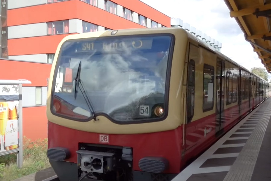 NJEMAČKA SE BORI SA TROŠKOVIMA ŽIVOTA Počinje najveći eksperiment javnog prevoza