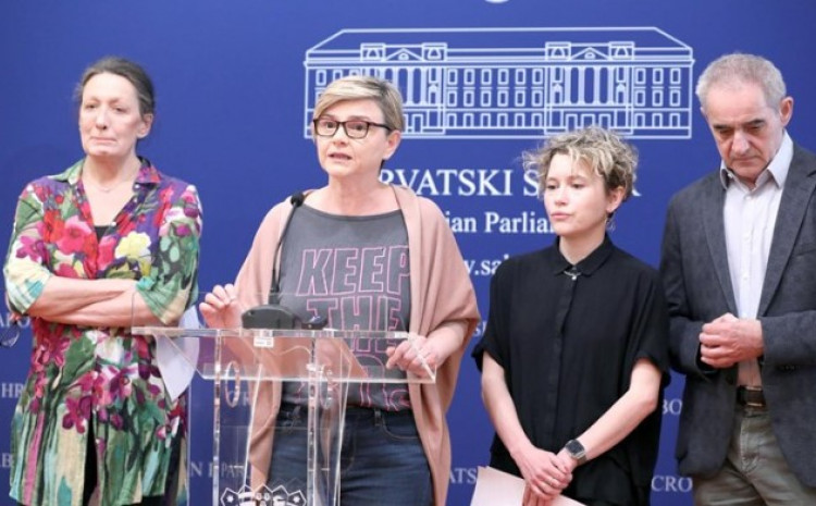 DANAS SE OČEKUJE GLASANJE: Do četiri ujutro trajala rasprava u saboru o prekidu trudnoće