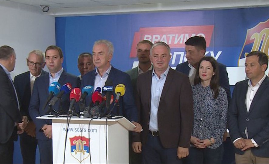 OPOZICIJA JOŠ UVIJEK BEZ DOGOVORA I ZAJEDNIČKIH KANDIDATA: Iz opozicionog SPS-a Gorana Selaka, traže konsultacije