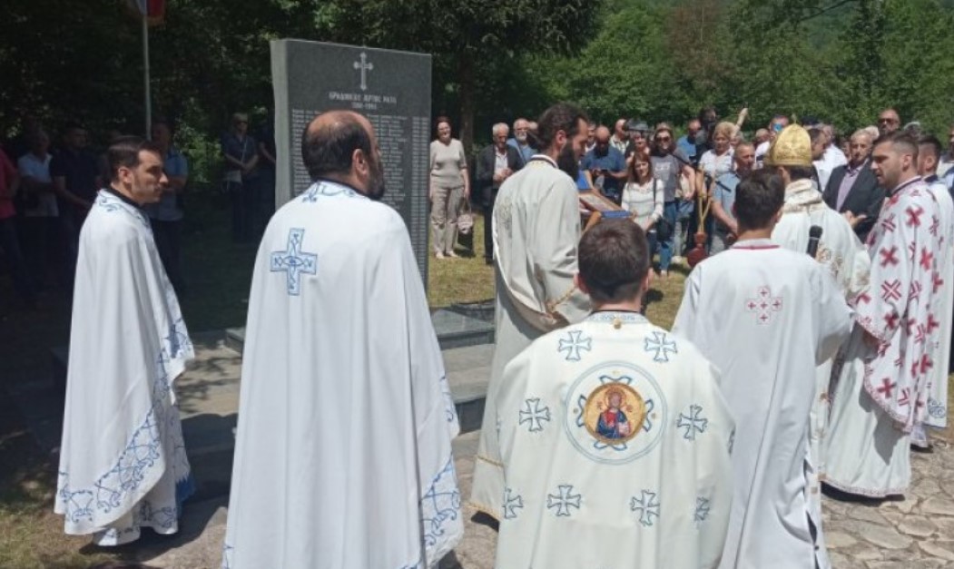 30 GODINA OD MUČKOG STRADANJA Obilježena godišnjica brutalnog ubistva Srba u Bradini