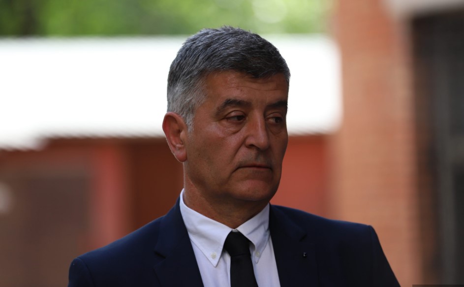 SKUPIO JE SNAGU NAKON SAHRANE DA SE OBRATI "Zbližila nas je ljubav, hvala svima koji su se molili za mog sina"