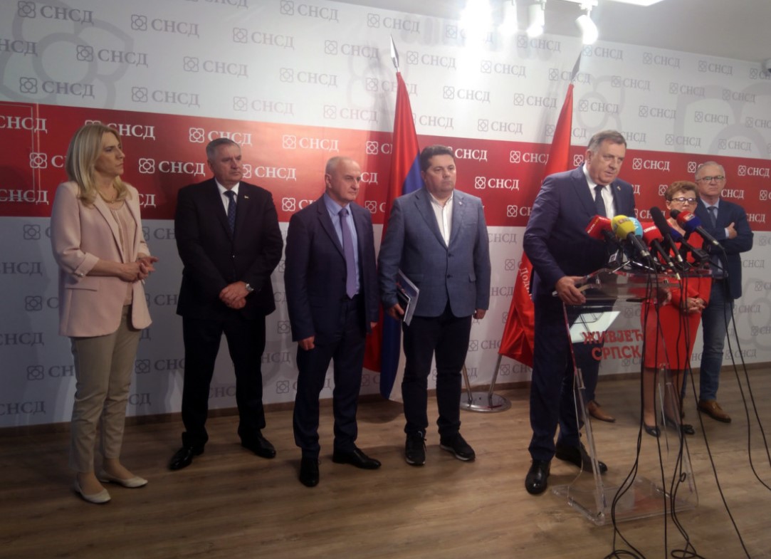 VLADAJUĆA KOALICIJA JEDINSTVENA Nadaju se pobjedi na svim nivoima