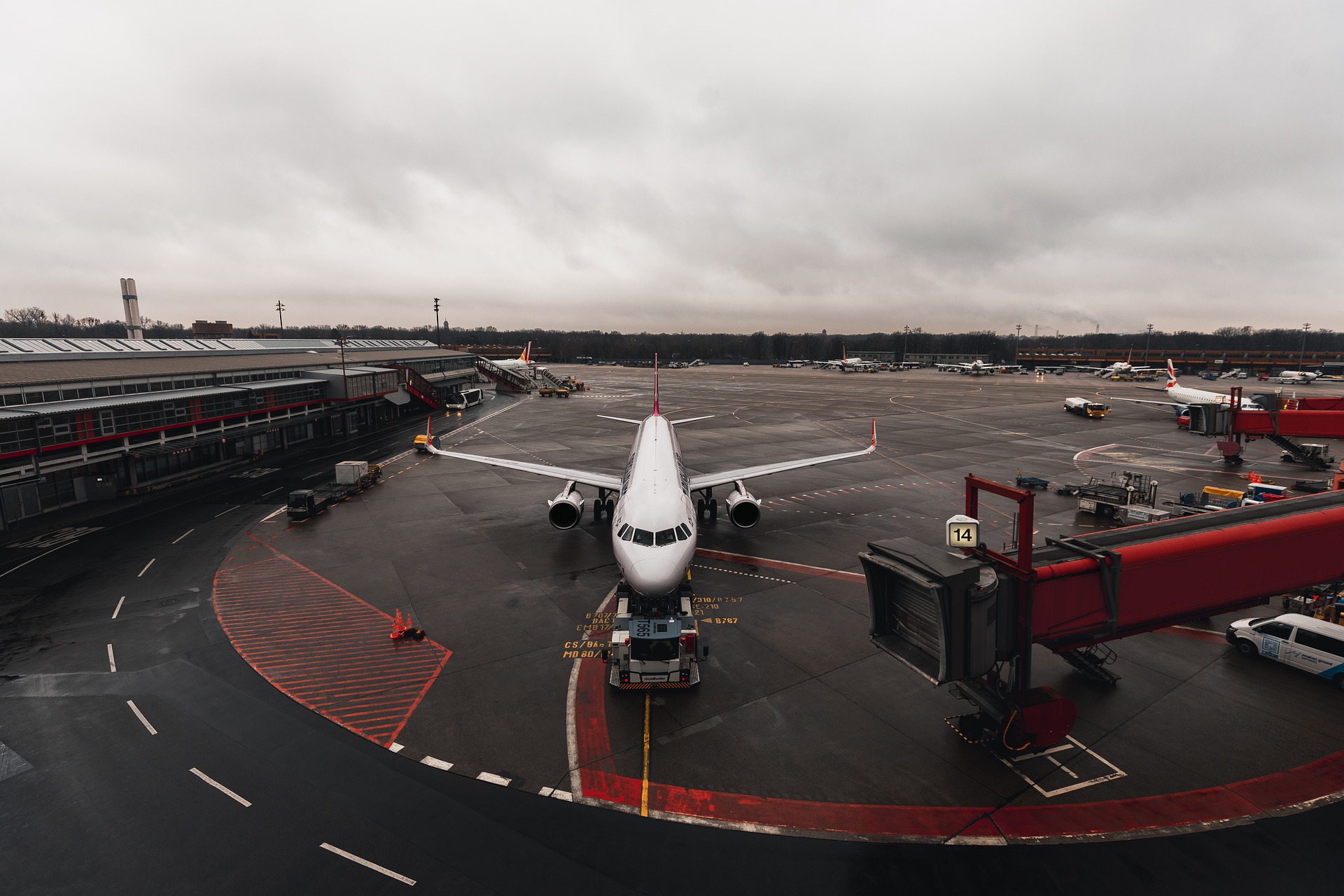 NEMA INFORMACIJA O LOKACIJI PADA U potragu za nestalim avionom u Hrvatskoj uključilo se čak 300 ljudi