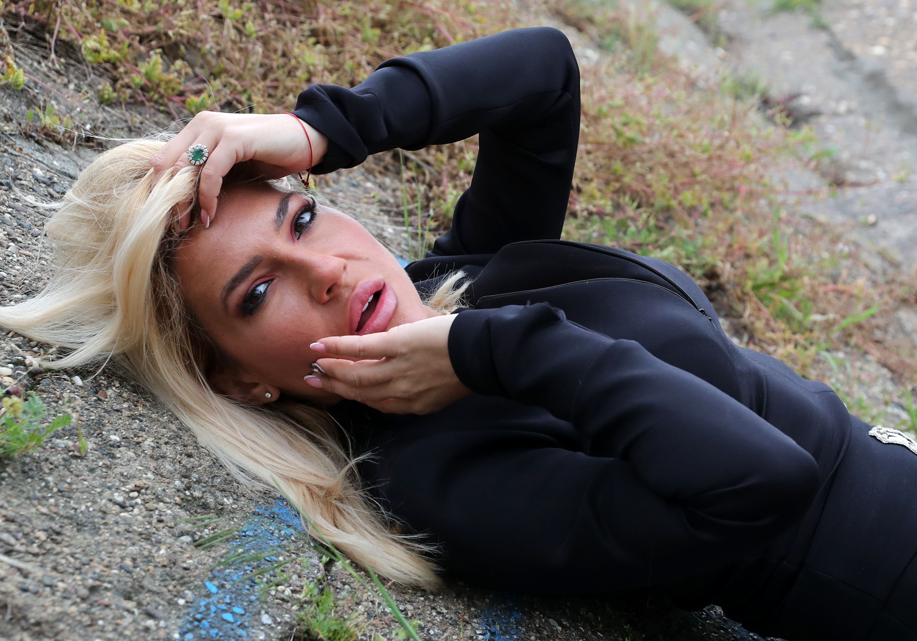 JOVANA JEREMIĆ IDE POD NOŽ Odlučila se na drastičan potez! Spremna da ovo promijeni na sebi!