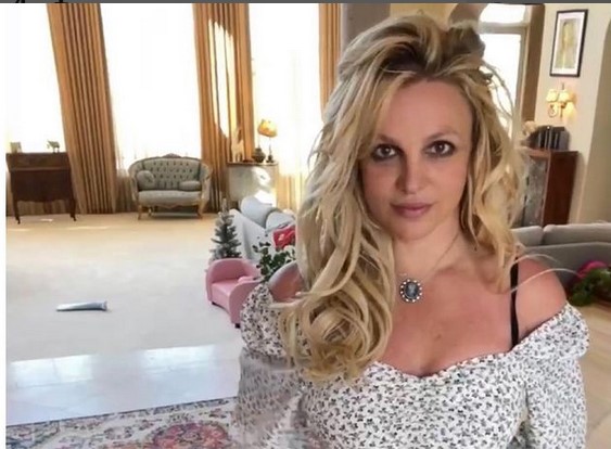 (VIDEO) DIGLA POLA SVIJETA NA NOGE Pjevačica Britni Spirs tvrdi da je pokradena