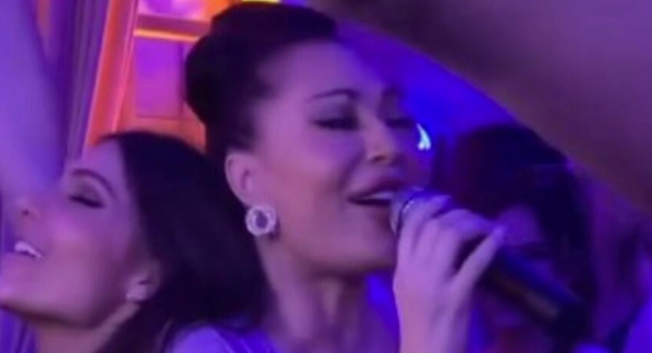 CECA ZAPJEVALA I NAPRAVILA LOM NA ROĐENDANU Prvi strasni poljubac Anastasije i Gudelja oduševio javnost (VIDEO)