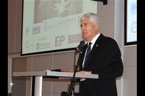 ČOVIĆ OČEKUJE DOBRE VIJESTI OD MIŠELA Moguće usvajanje dokumenta o izbornoj reformi