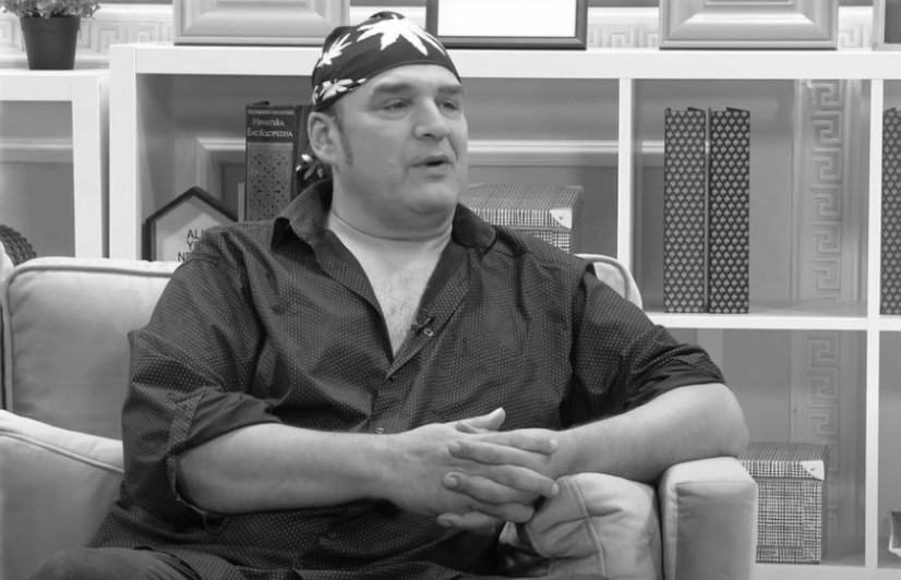PREMINUO POPULARNI PJEVAČ Frontmen "Divljeg kestena" izgubio borbu protiv bolesti