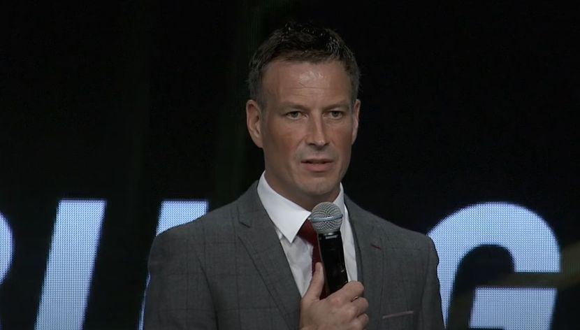 KLATENBURG OTKRIO: "FIFA razmišlja da skrati utakmice na 60 minuta uz zaustavljanje vremena"